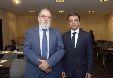 Adelantos-PU---Pulso---AOL-00-social-isapres-Provincia-003